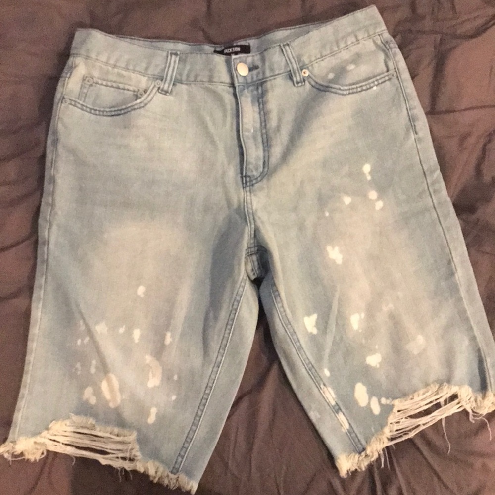 Men’s jean shorts💯